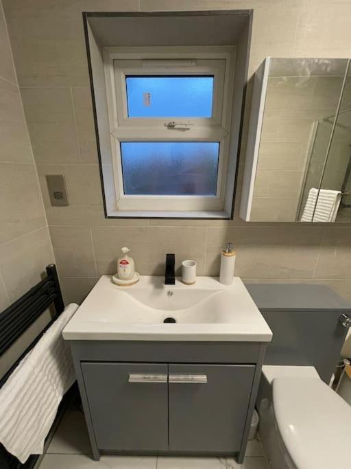 ברמינגהאם Cosy Brand New Spacious 1 Bed Luxury Apartment מראה חיצוני תמונה